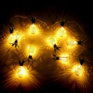 GUIRNALDA PIÑAS DORADAS C/LED (10 UNID.)
